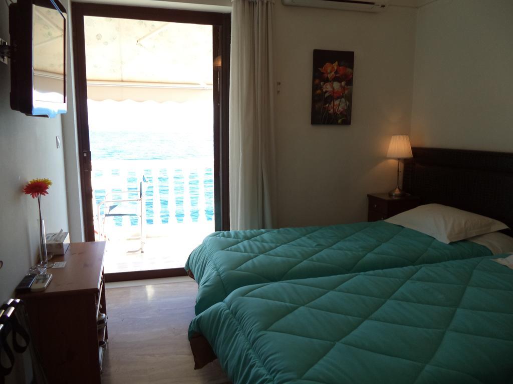 Antonios Rooms Акрата Экстерьер фото
