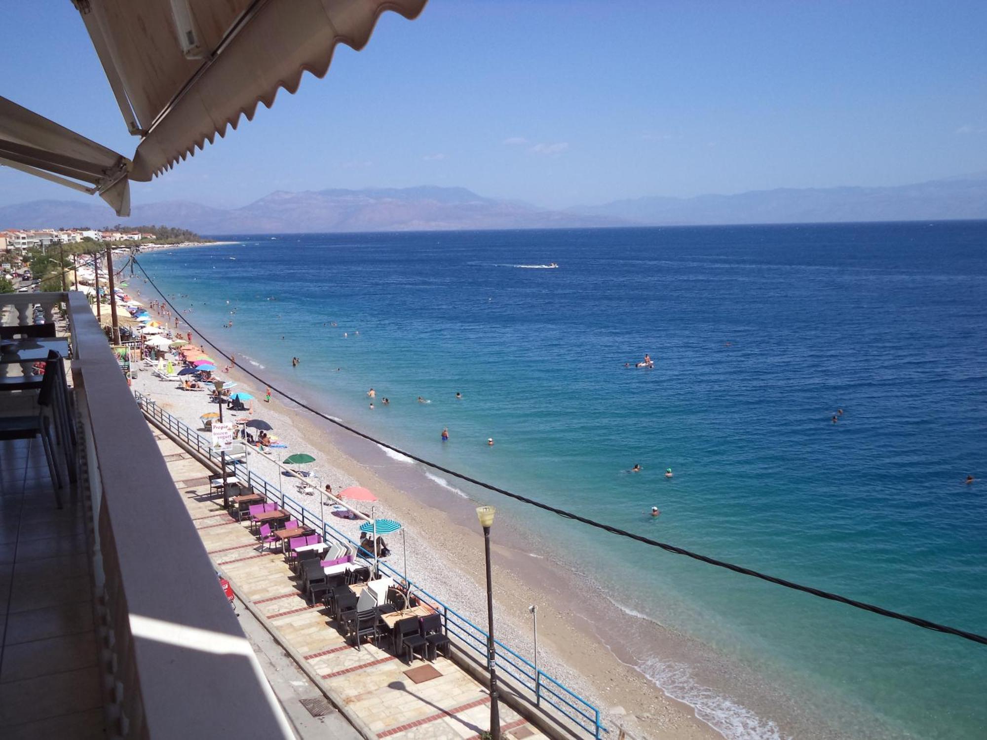 Antonios Rooms Акрата Экстерьер фото