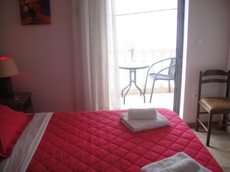 Antonios Rooms Акрата Номер фото